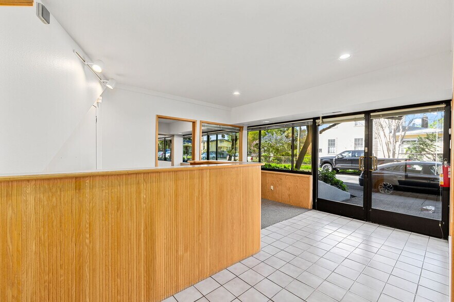 More Photos Of 610 Davis St, Santa Rosa Office Residential For Sale