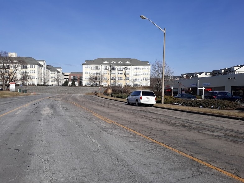 More Photos Of 5601 General Washington Dr, Alexandria Showroom For Sale