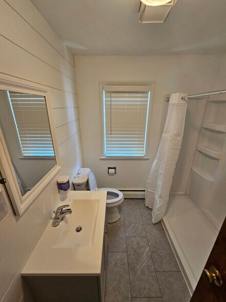 More Photos Of 2708 45th Ave, Highland Office For Sale