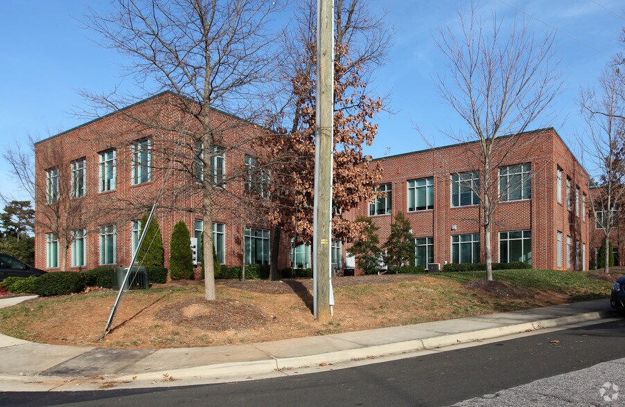 More Photos Of 207 W Millbrook Rd, Raleigh Office For Lease