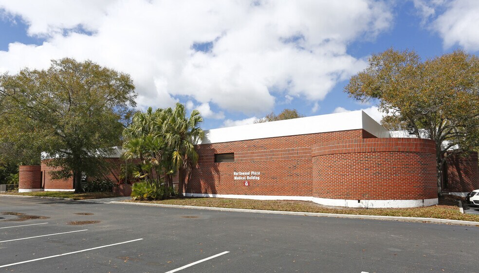 Primary Photo Of 3001 Eastland Blvd, Clearwater Medical For Lease