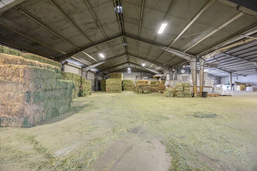 More Photos Of 780 N Todd Ave, Azusa Distribution For Sale