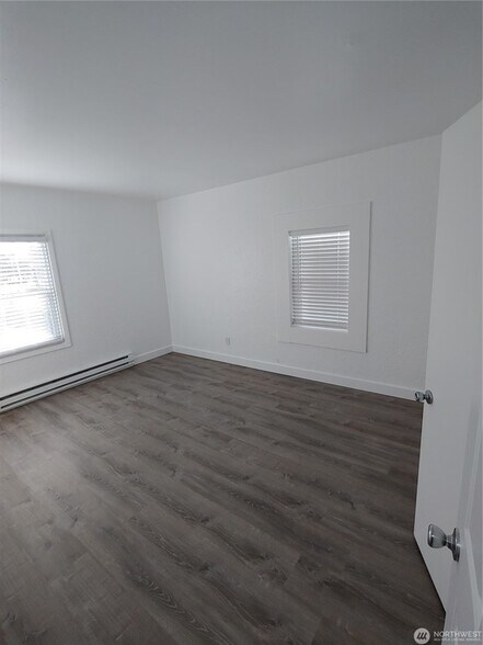 More Photos Of 1700 California Ave S, Long Beach Apartments For Sale