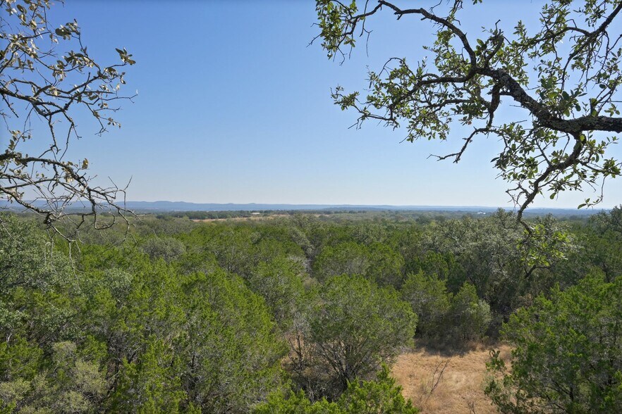 More Photos Of 1033 Flying X Rd, Spicewood Land For Sale