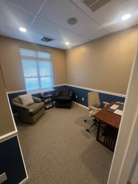 More Photos Of 5720 Gateway, Mason Loft Creative Space For Sale