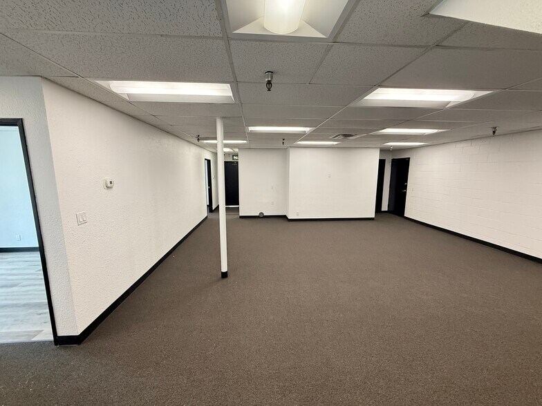 More Photos Of 13596 Vaughn St, San Fernando Manufacturing For Lease