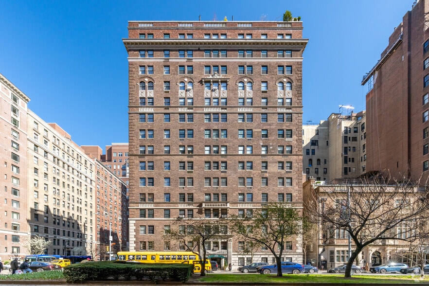More Photos Of 1035 Park Ave, New York Apartments For Sale