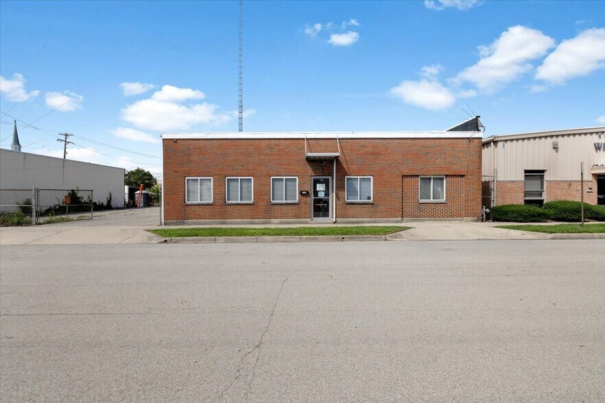 More Photos Of 115 Commercial St, Dayton Warehouse For Sale