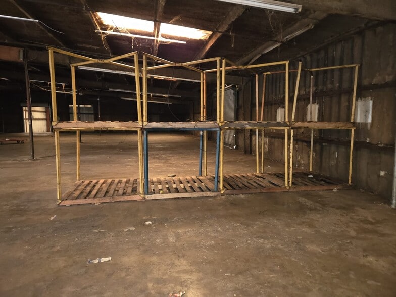 More Photos Of 479 Zoo Pky, Jacksonville Warehouse For Sale