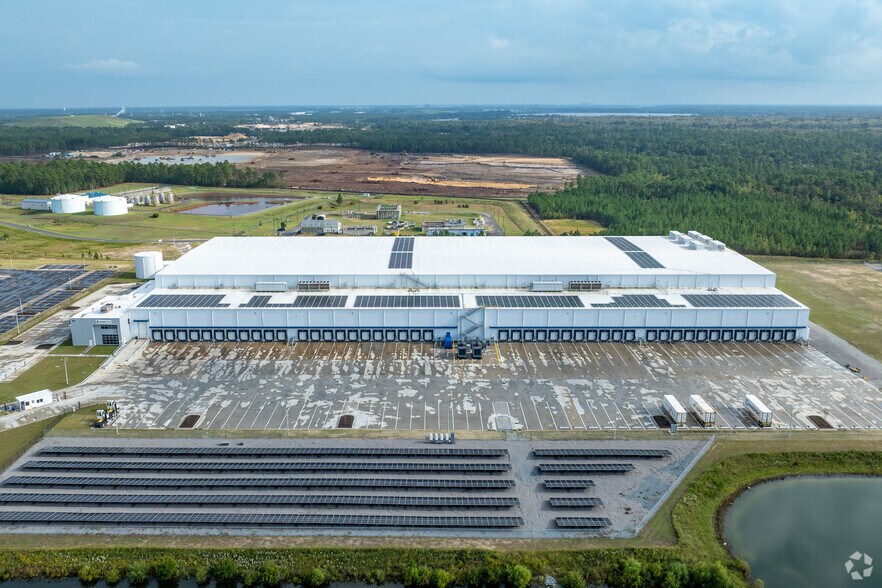 More Photos Of 298 N Corporate Dr, Wilmington Refrigeration Cold Storage For Lease