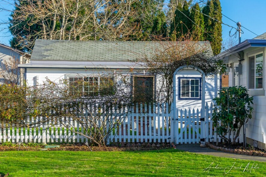 More Photos Of 436 Wells Ave N, Renton Apartments For Sale