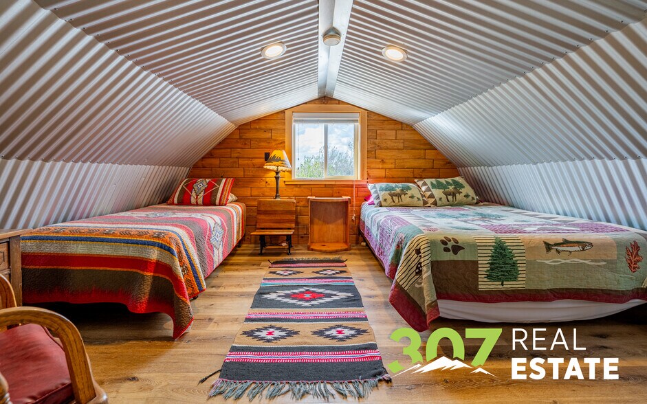 More Photos Of 30 Nielson Trl, Cody Hospitality For Sale