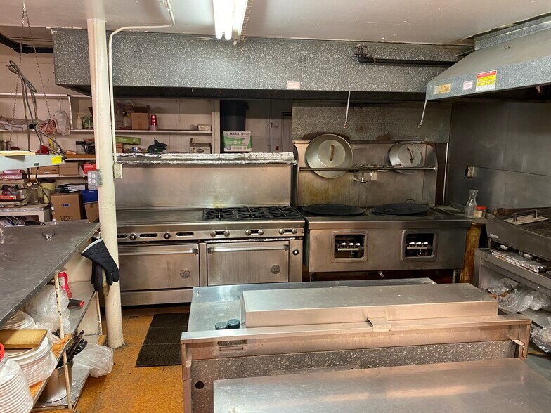 More Photos Of 621 S Brawley Ave, Brawley Restaurant For Sale