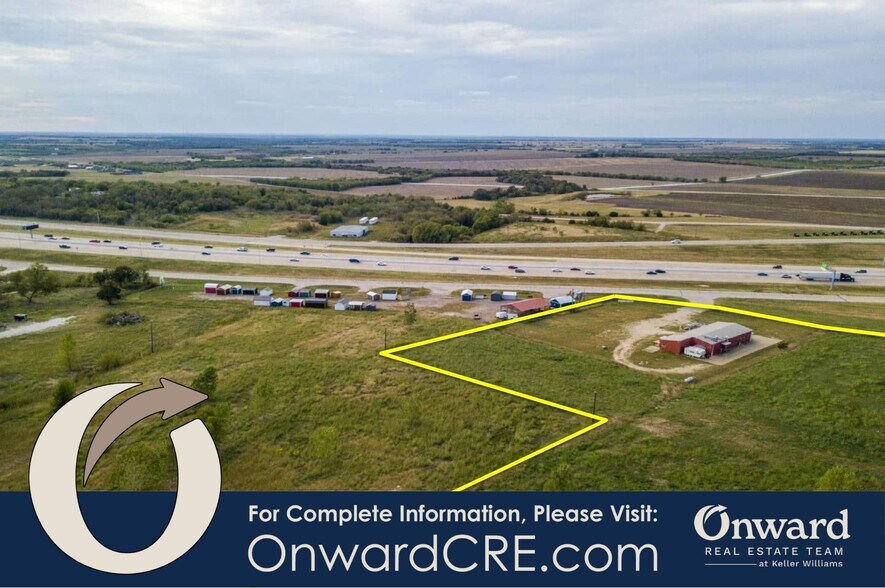More Photos Of 24350 N I 35, West Restaurant For Sale