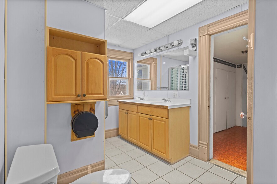 More Photos Of 7596 E State St, Central Lake Apartments For Sale