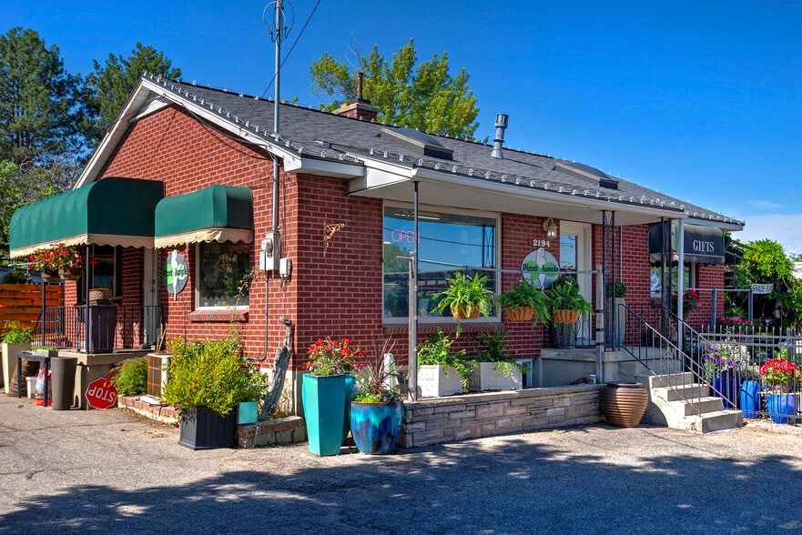 More Photos Of 2194 E Fort Union Blvd, Salt Lake City Freestanding For Sale