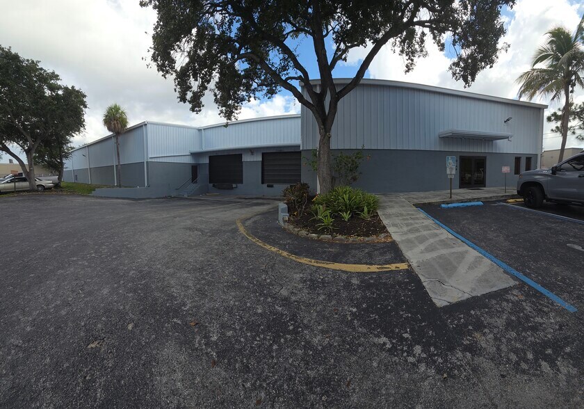 Primary Photo Of 12100 SW 129th Ct, Miami Manufacturing For Lease