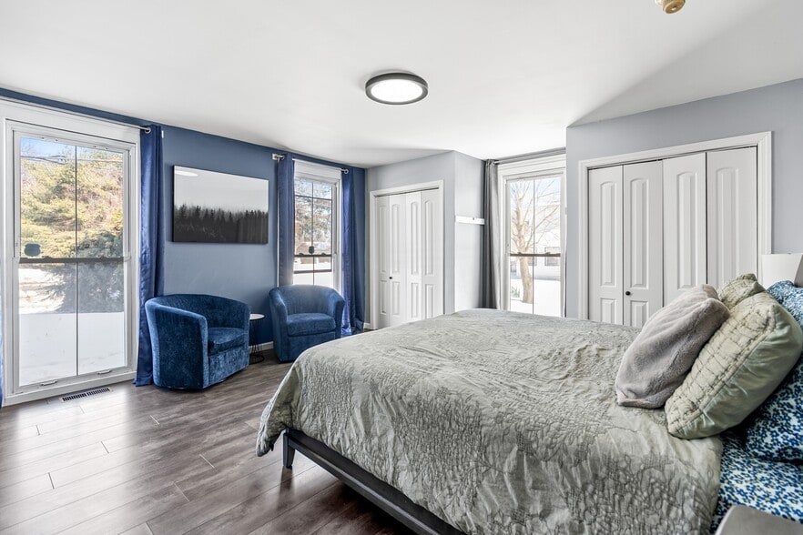 More Photos Of 17-19 Silver Ln, East Hartford Apartments For Sale