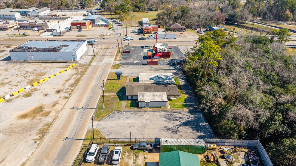 More Photos Of 7030 Bretshire Dr, Houston Medical For Sale