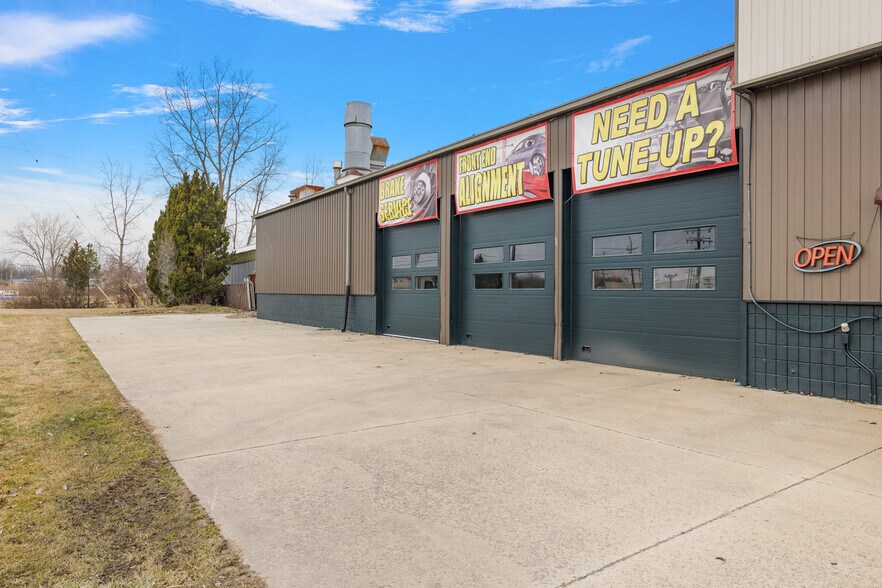 More Photos Of 500 E Huron Blvd, Marysville Auto Repair For Sale
