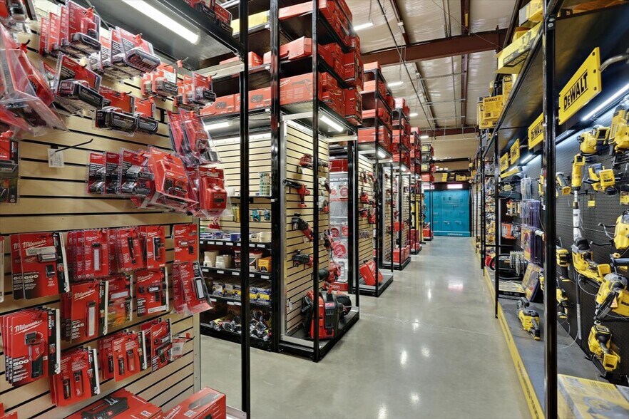 More Photos Of 104 Hazelton Cv, Gluckstadt Light Distribution For Lease