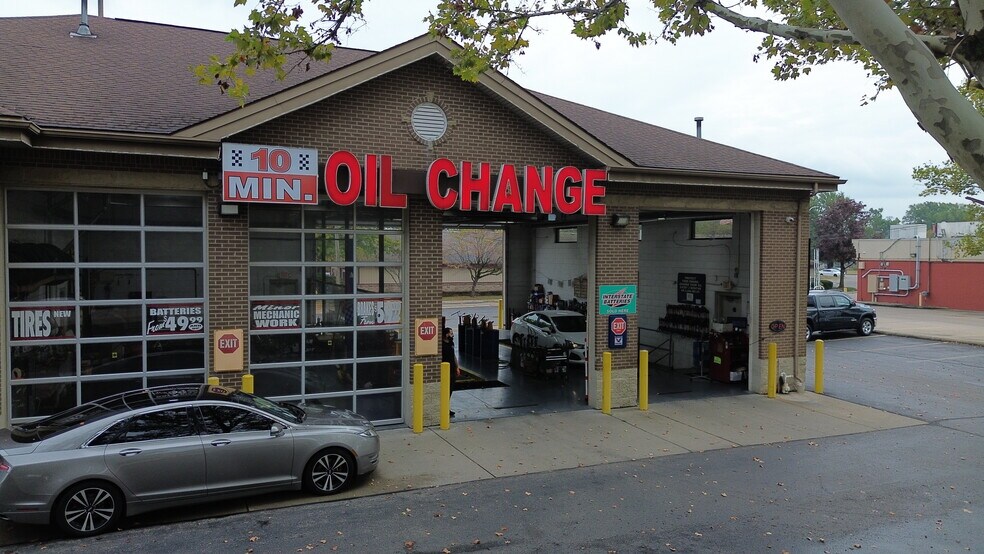 More Photos Of 5720 N Hix Rd, Westland Auto Repair For Sale