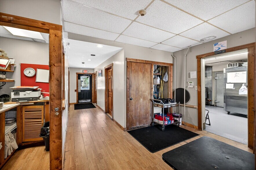 More Photos Of 219 N Market St, Selinsgrove Storefront Retail Residential For Sale