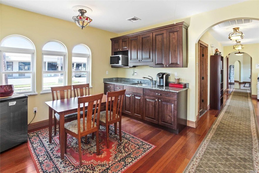 More Photos Of 2041 Park St, Atlantic Beach Loft Creative Space For Lease