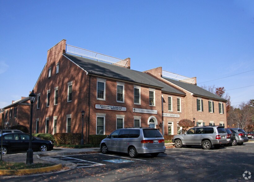 Primary Photo Of 10503-10529 Braddock Rd, Fairfax Office For Lease