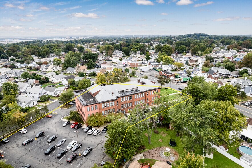 More Photos Of 720 King Georges Post Rd, Fords Office For Lease