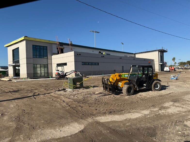 More Photos Of 128 S Beach St, Daytona Beach Apartments For Sale