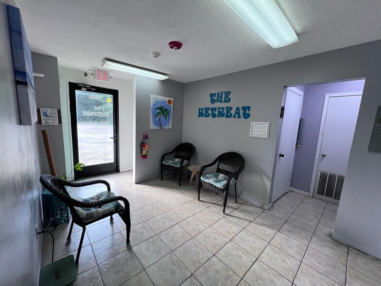 More Photos Of 7985 Phelan Blvd, Beaumont Freestanding For Sale