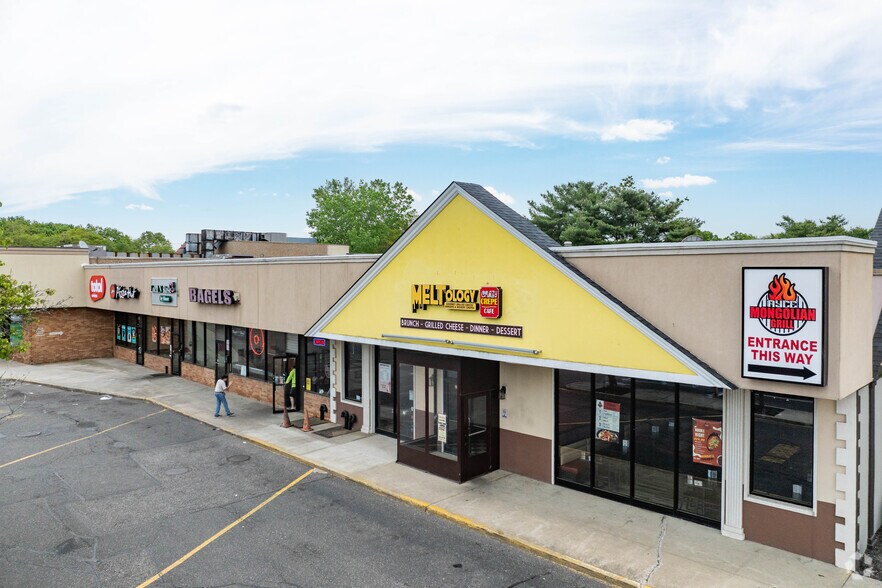 More Photos Of 846-900 Middle Country Rd, Middle Island, Middle Island Storefront For Sale