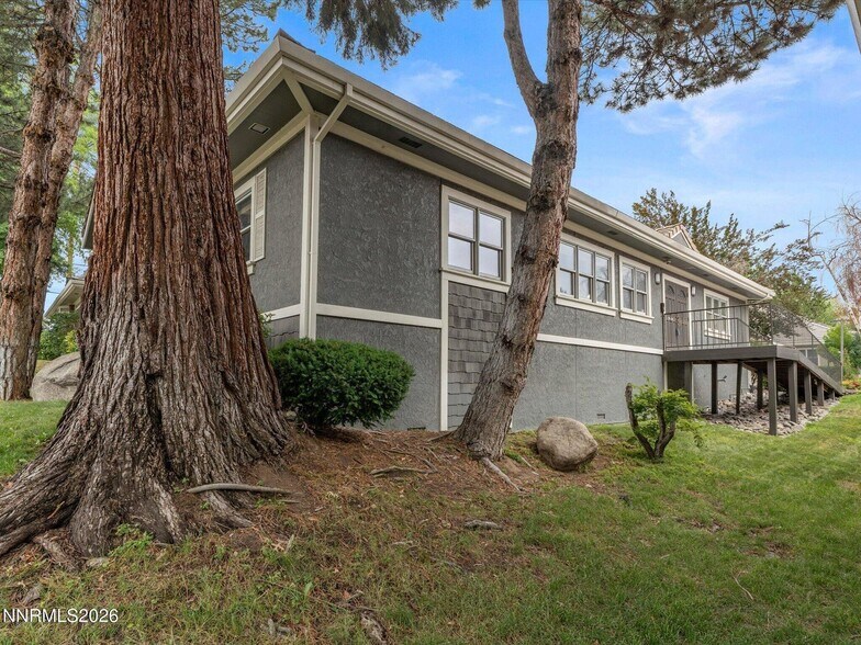 More Photos Of 441 W Plumb Ln, Reno Office For Sale