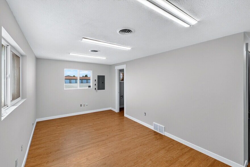 More Photos Of 1612 S Campbell St, Spokane Warehouse For Sale