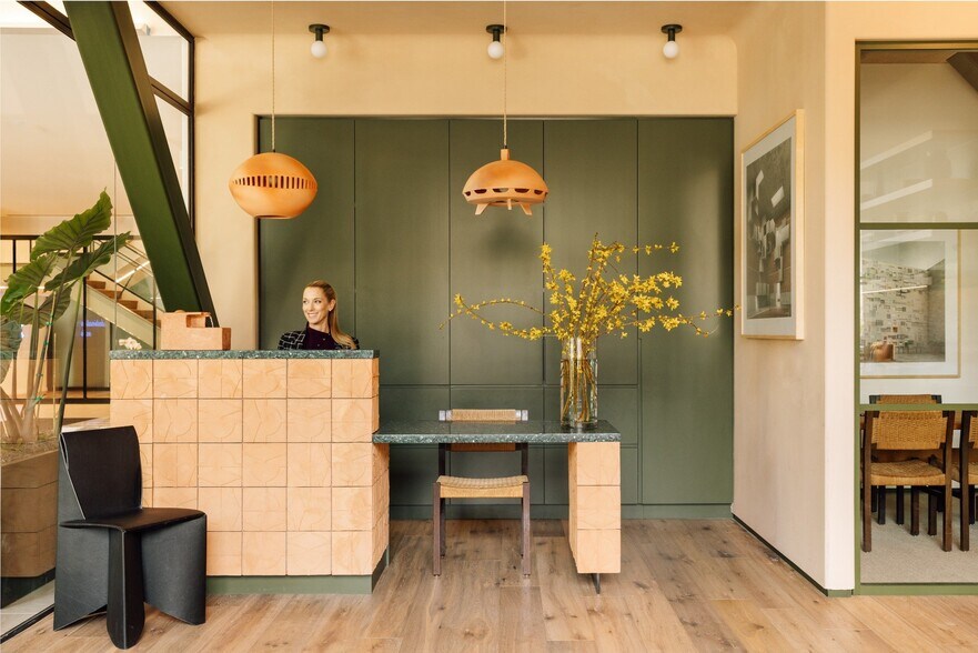 More Photos Of 1300 El Camino Real, Menlo Park Coworking Space