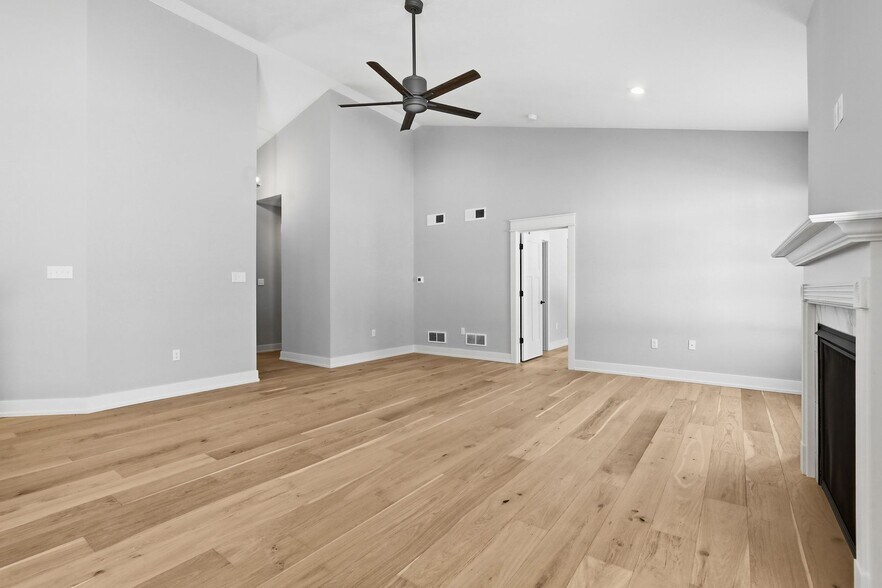 More Photos Of 100 Huselton Dr, Butler Multifamily For Sale