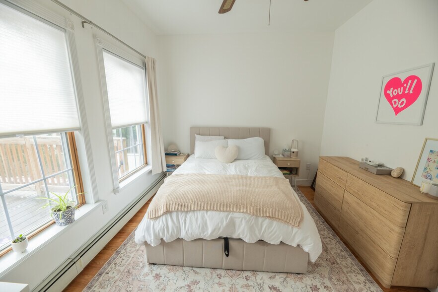 More Photos Of 600 Grand St, Hoboken Office Residential For Sale