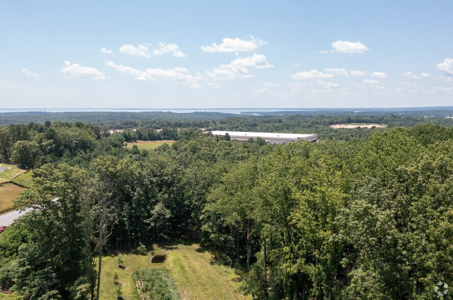 More Photos Of 600 Principio Pky W, North East Unknown For Lease