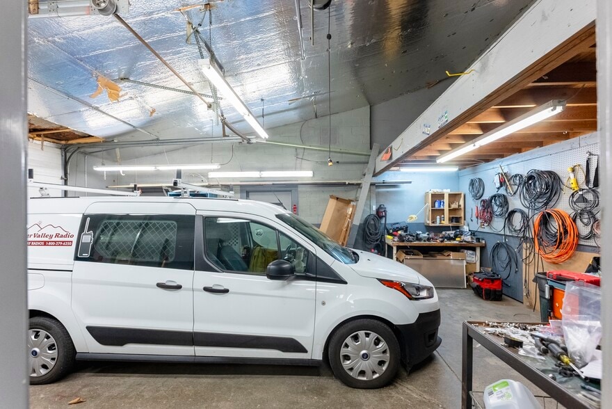 More Photos Of 447 Broadway, Ulster Park Office For Sale