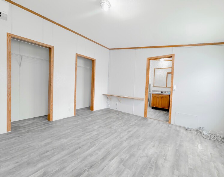 More Photos Of 25 Popes Ln, Danvers Flex For Sale