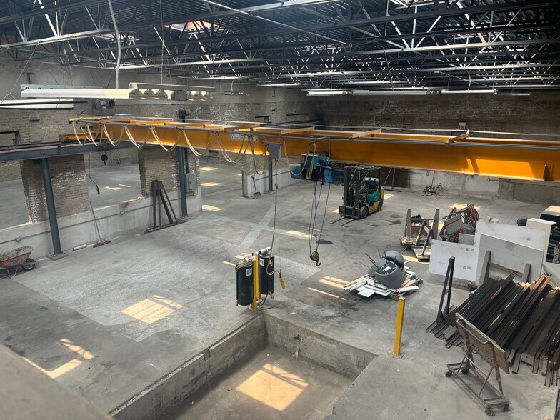 More Photos Of 1730-1740 W Carroll Ave, Chicago Warehouse For Lease
