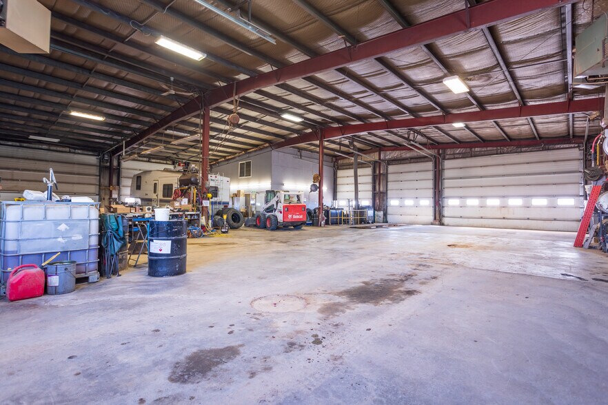 More Photos Of 310 Williams Industrial Dr, Neilburg Industrial For Sale