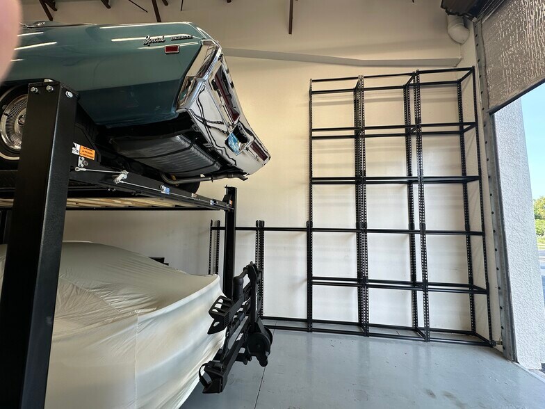 More Photos Of 16131 Performance, Naples Flex For Sale