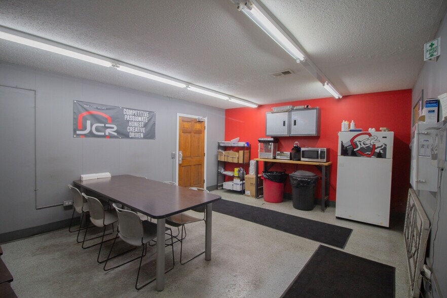 More Photos Of 9350 Shaver Rd, Portage Manufacturing For Lease