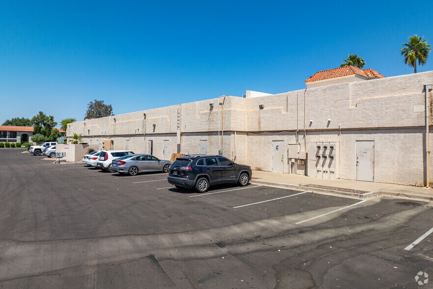 More Photos Of 715-825 W Baseline Rd, Tempe Unknown For Lease