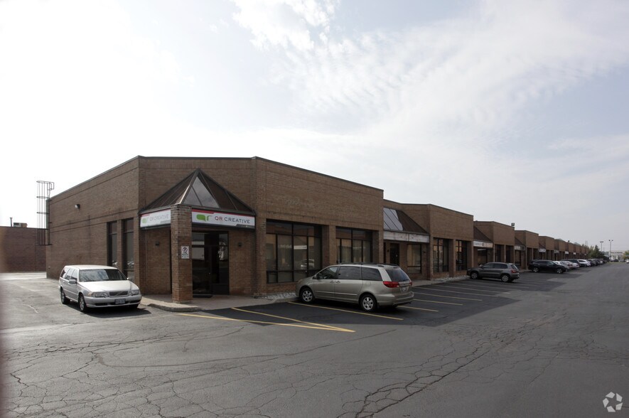 More Photos Of 775 Pacific Rd, Oakville Showroom For Lease