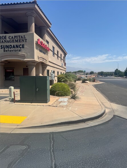 More Photos Of 393 E Riverside Dr, Saint George Loft Creative Space For Lease