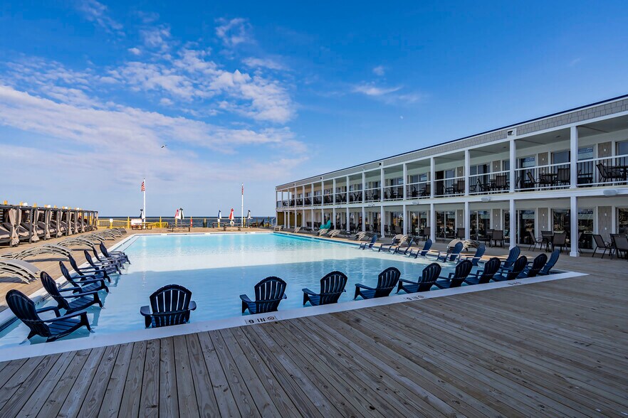 Primary Photo Of 2 Boardwalk, Seaside Heights Restaurant For Lease