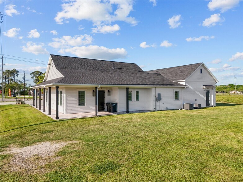 More Photos Of 12121 FM 1764 Rd, Santa Fe Office For Sale